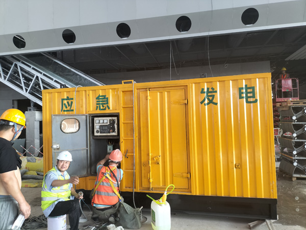 仁化怎样判断空气滤清器是否需要更换？